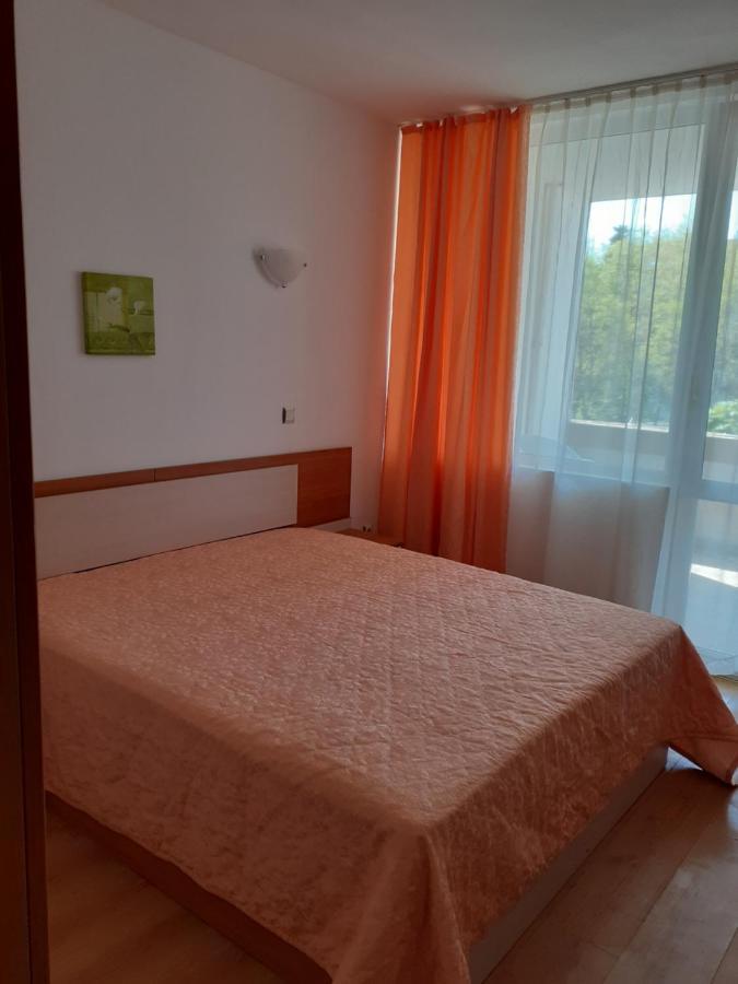 Апартамент Полюси 2 Sunny Beach Ngoại thất bức ảnh