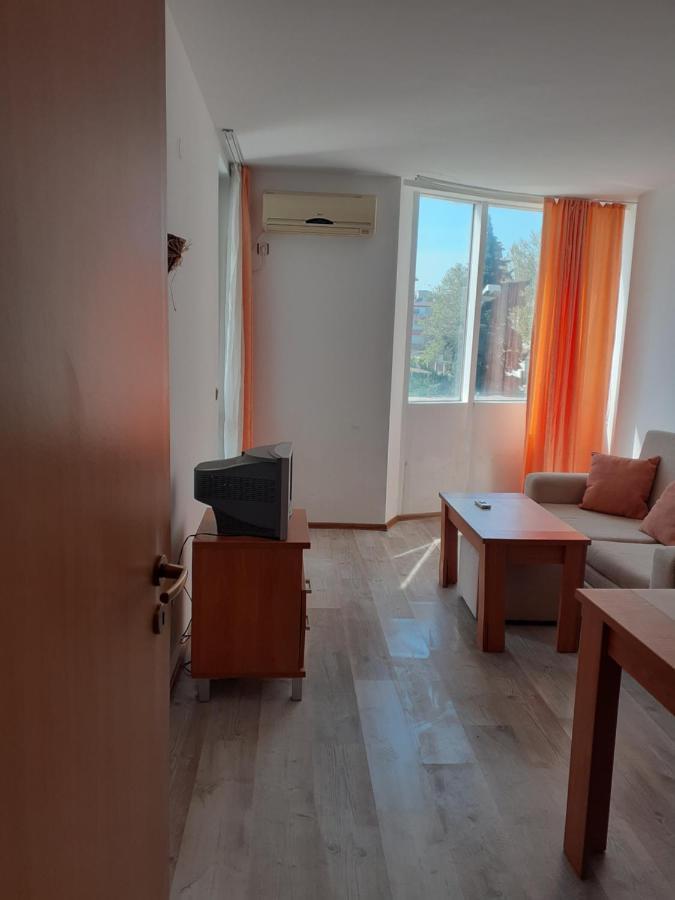 Апартамент Полюси 2 Sunny Beach Ngoại thất bức ảnh