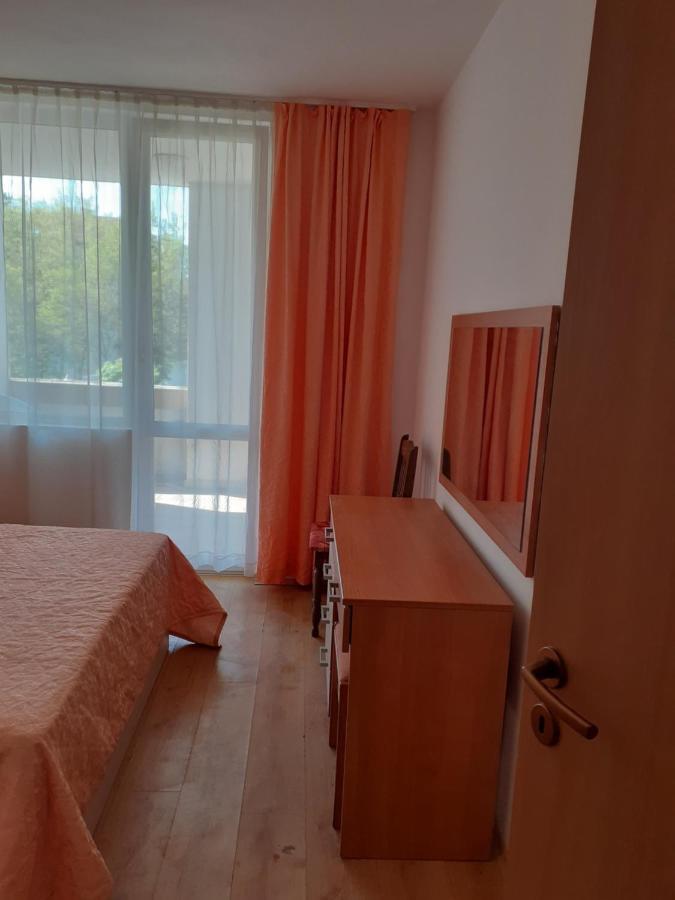 Апартамент Полюси 2 Sunny Beach Ngoại thất bức ảnh